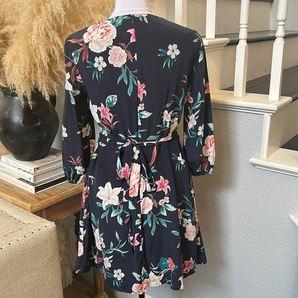 Amour Vert 100% Silk Dakota Saint Cloud Floral Print Dress Size XS - Picture 9 of 9